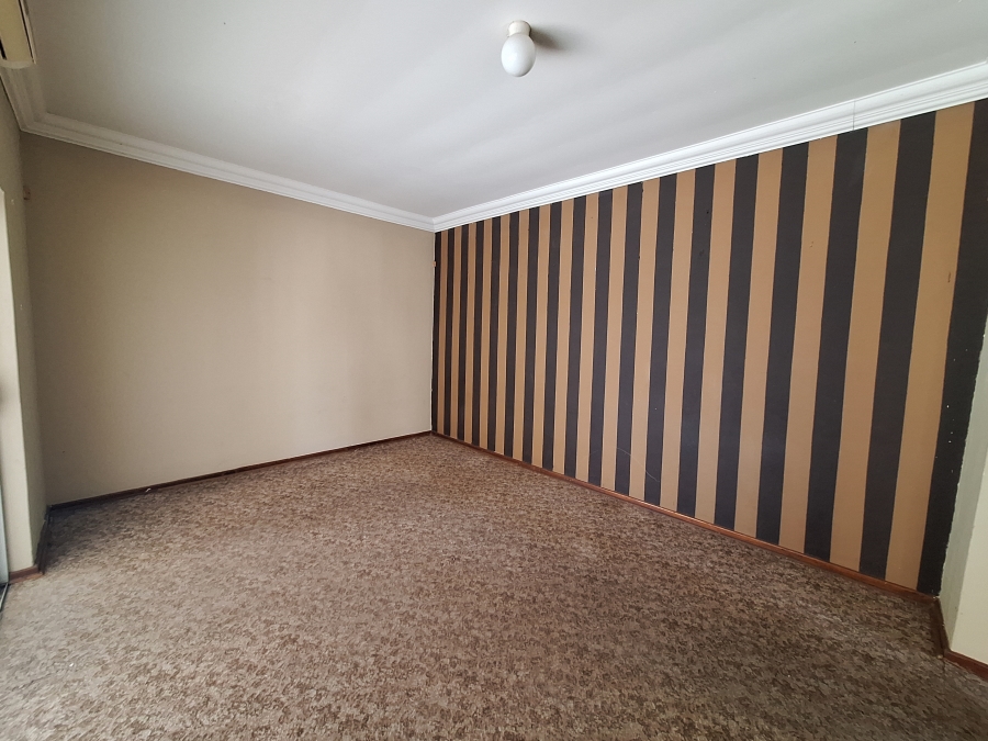 4 Bedroom Property for Sale in Vanes Estate Eastern Cape